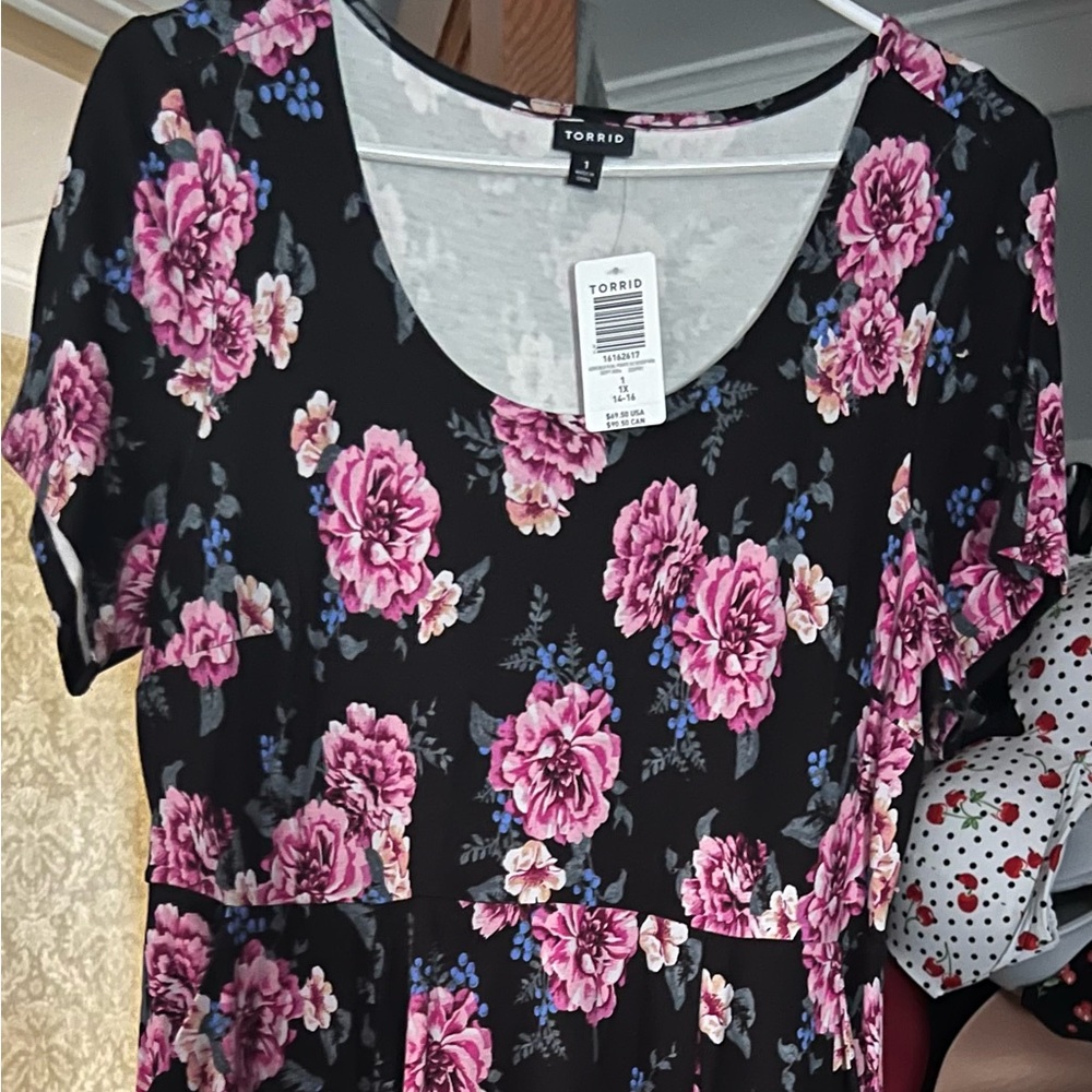 BNWT size 1 torrid dress